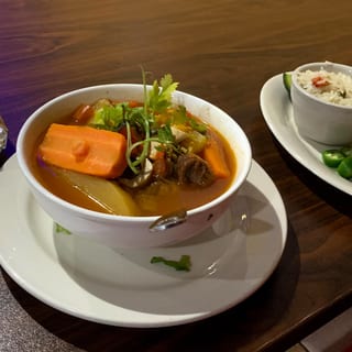 Caldo De res